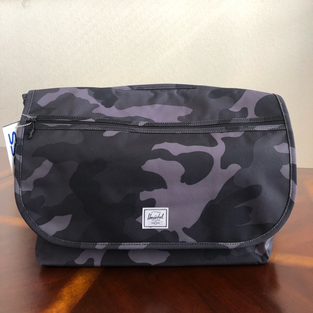 Herschel messenger bag